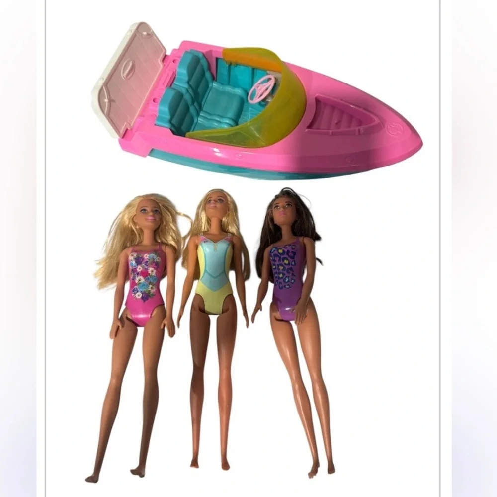BARBIE DOLL Speedboat Playset with Pink Boat and 3 Barbie's